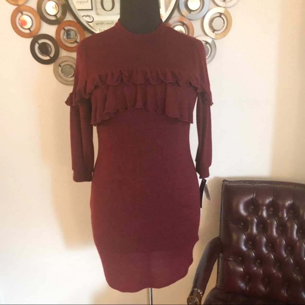 🎄ING maroon sweater dress with ruffled bust